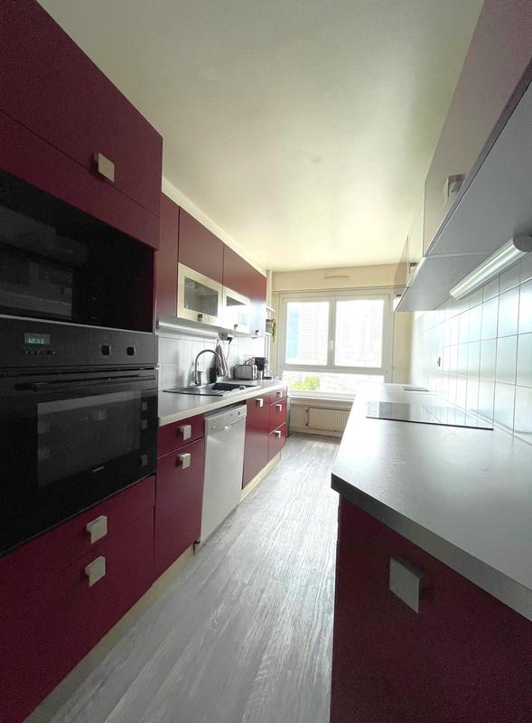 Appartement - 102 m² - 4 pièces