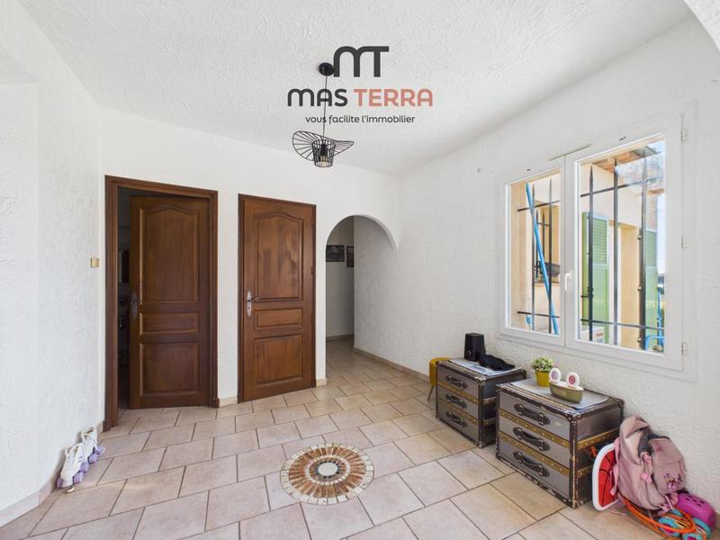 Villa - 223 m² - 9 pièces