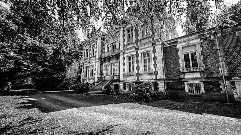 Château - 550 m² - 17 pièces