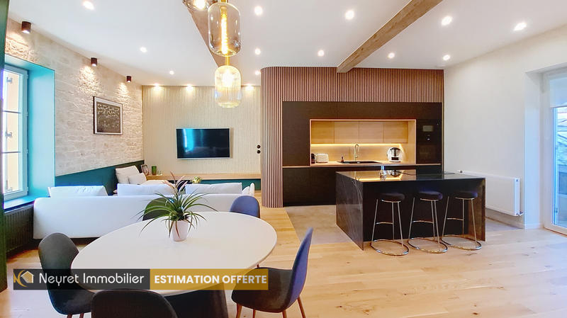 Appartement - 92 m² - 4 pièces