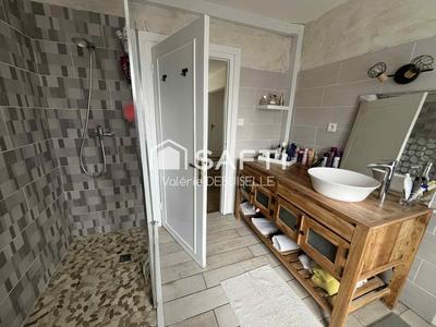 Maison - 185 m² - 7 pièces