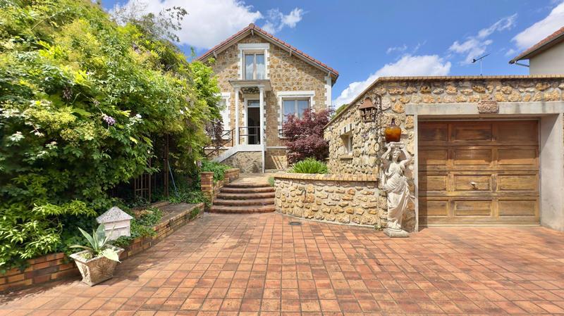 Maison - 80 m² - 4 pièces