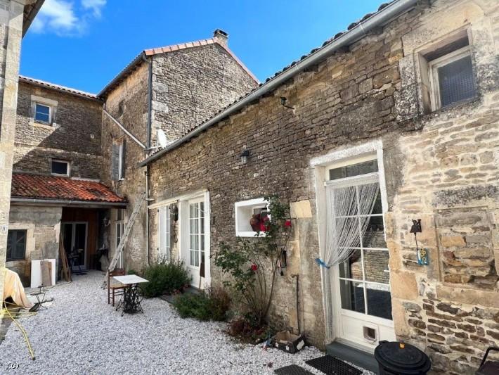 Maison de maîtres - 294 m² - 8 pièces