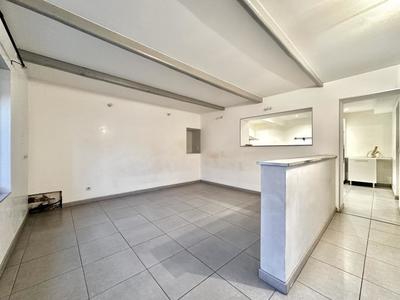 Maison - 94 m² - 5 pièces