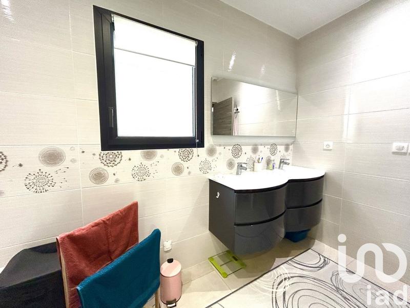 Maison - 121 m² - 5 pièces