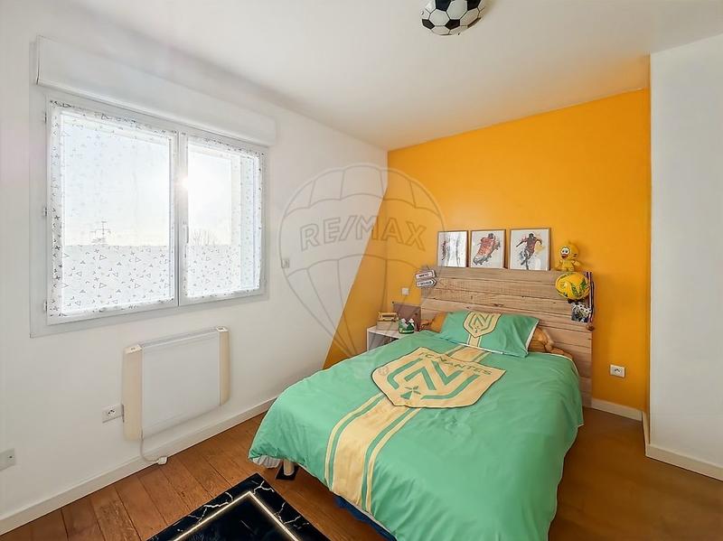 Maison - 140 m² - 5 pièces