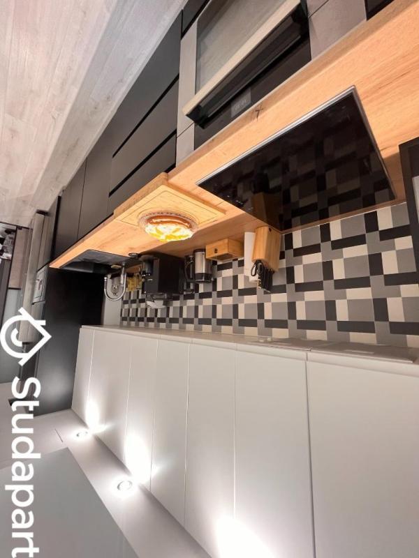 Chambre - 15 m² - 1 pièce