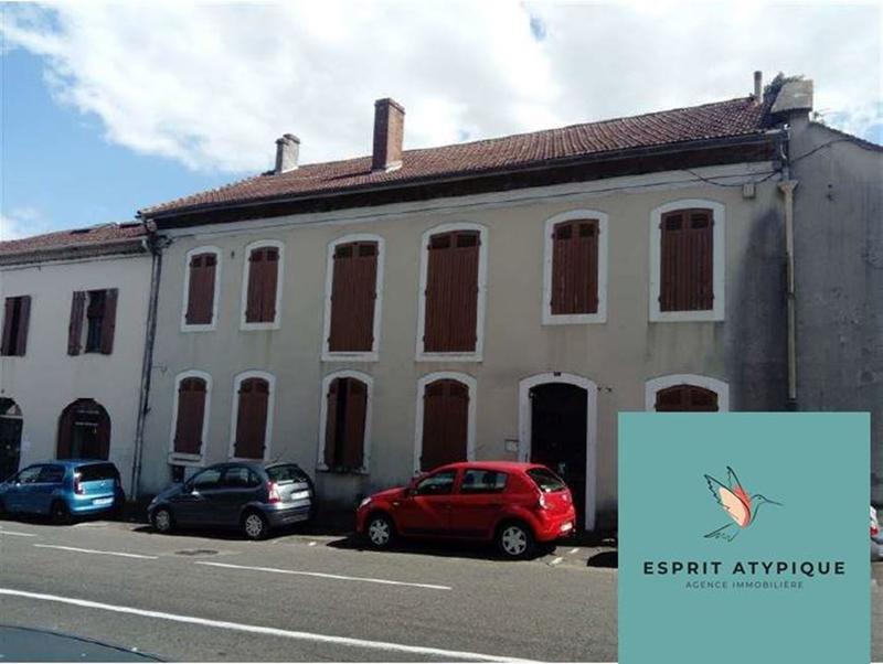 Maison traditionnelle - 327 m² - 10 pièces