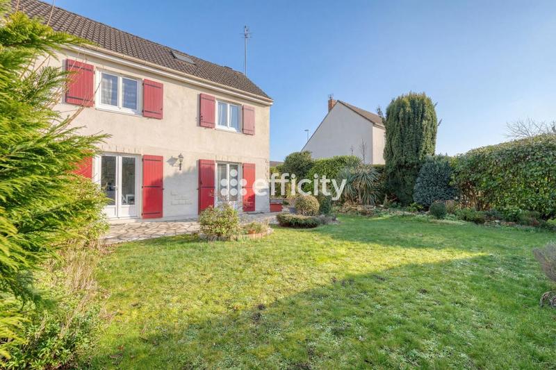 Maison - 91 m² - 5 pièces