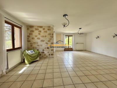 Maison - 98 m² - 4 pièces