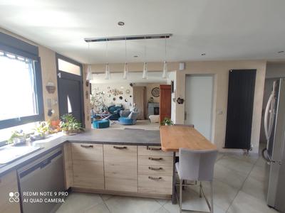 Maison - 140 m² - 6 pièces