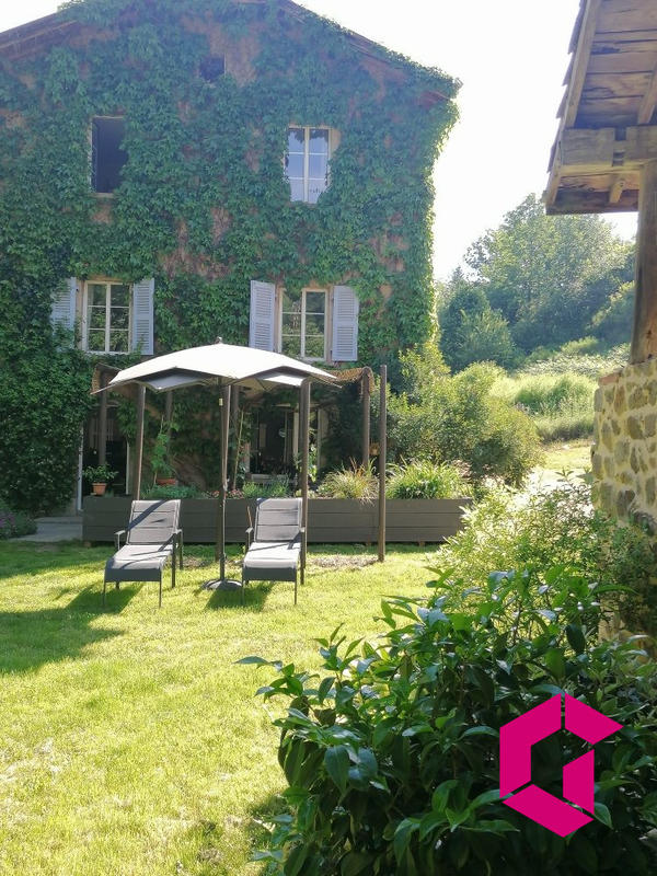 Maison ancienne - 190 m² - 6 pièces