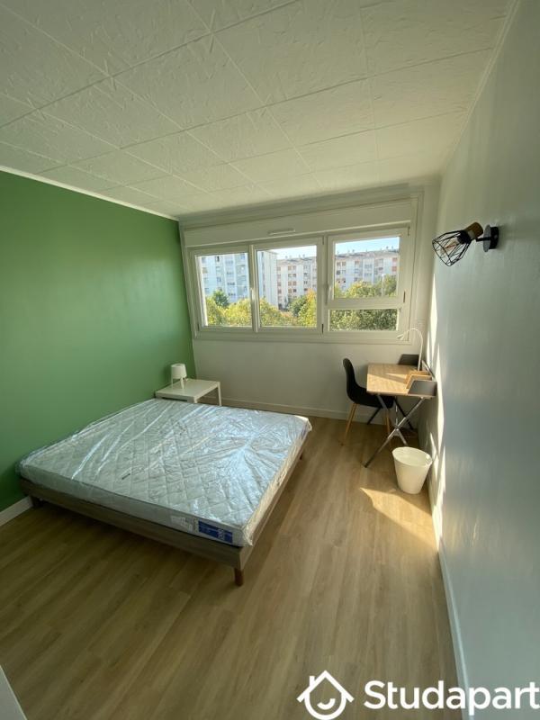 Chambre - 10 m² - 1 pièce