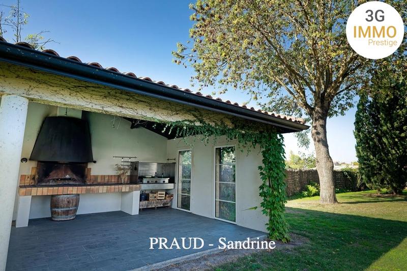 Maison de ville - 244 m² - 7 pièces