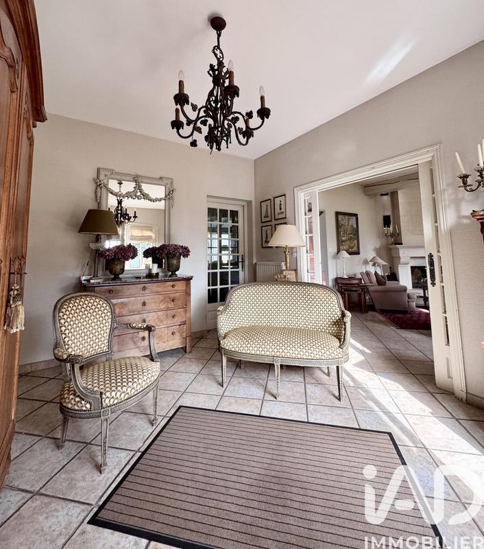 Maison - 293 m² - 10 pièces