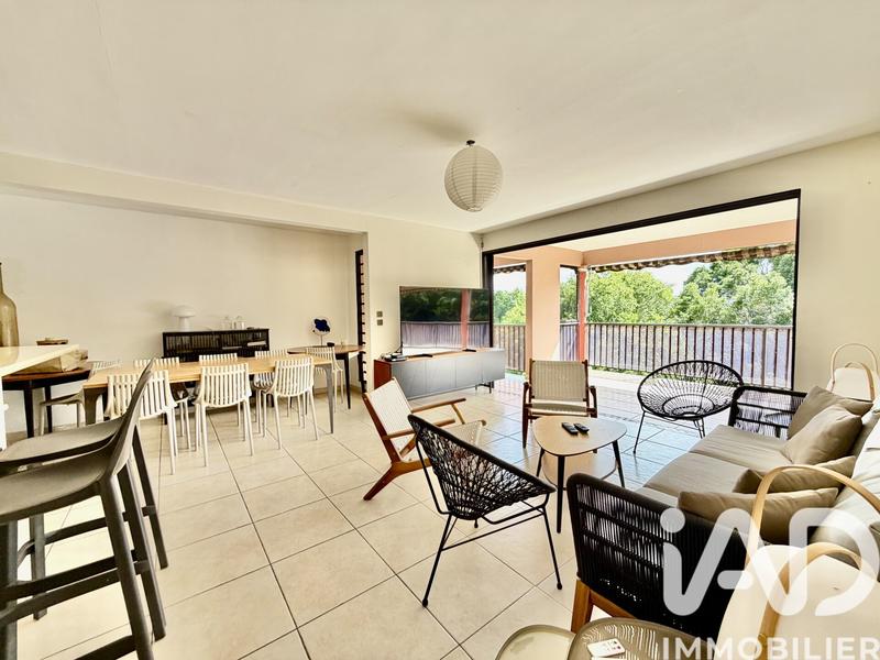 Maison - 98 m² - 4 pièces