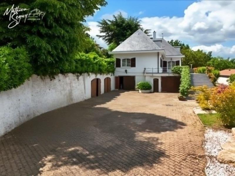 Maison - 195 m² - 6 pièces