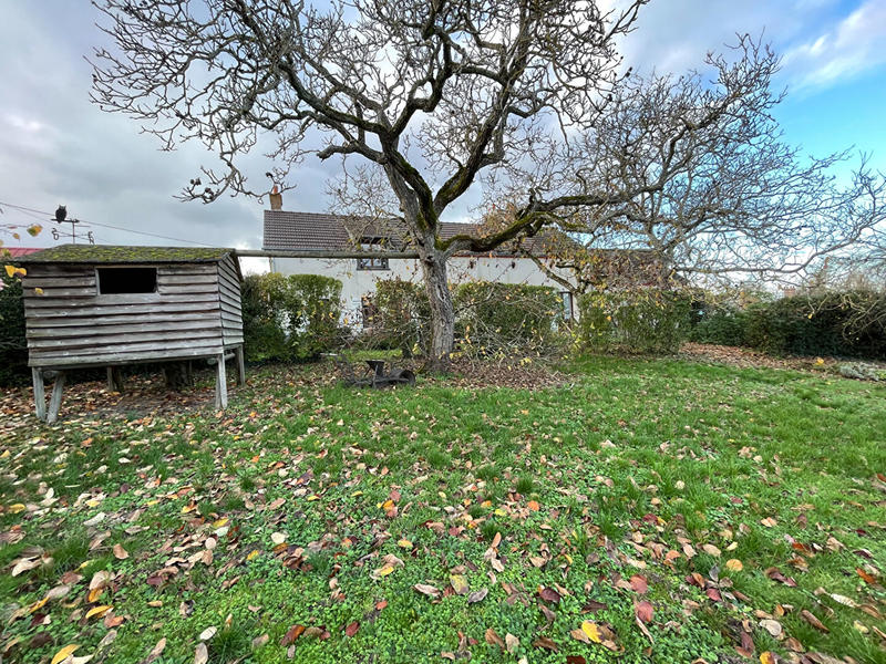 Maison - 240 m² - 7 pièces