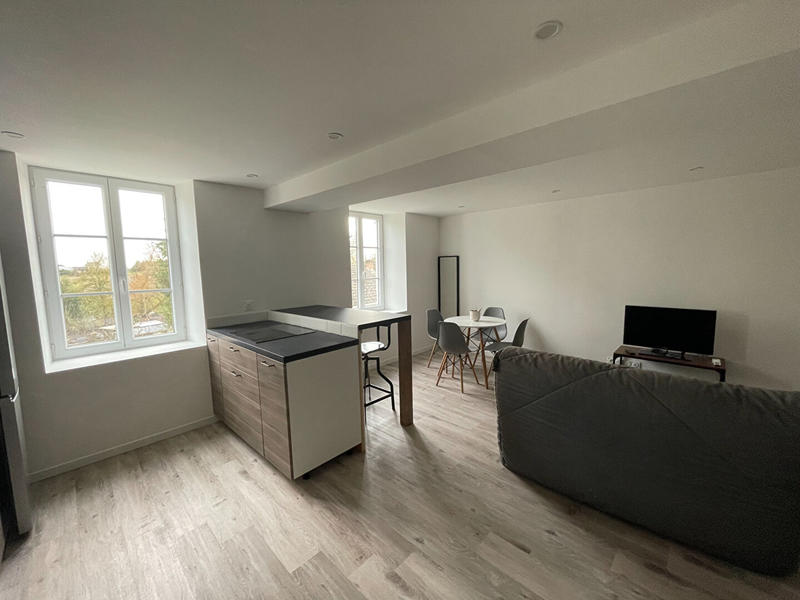 Maison - 221 m² - 7 pièces