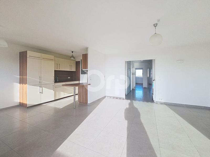 Appartement - 99 m² - 5 pièces