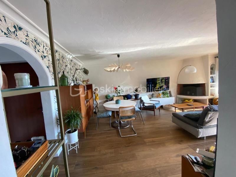 Appartement - 85 m² - 4 pièces