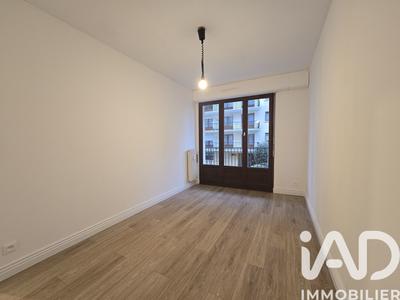 Appartement - 95 m² - 5 pièces