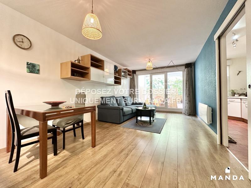 Chambre - 11 m² - 3 pièces