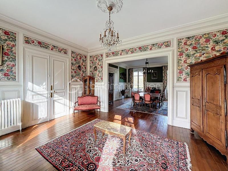 Maison de maîtres - 335 m² - 10 pièces