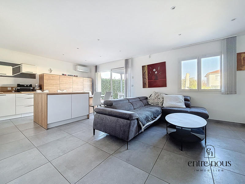 Maison - 90 m² - 4 pièces