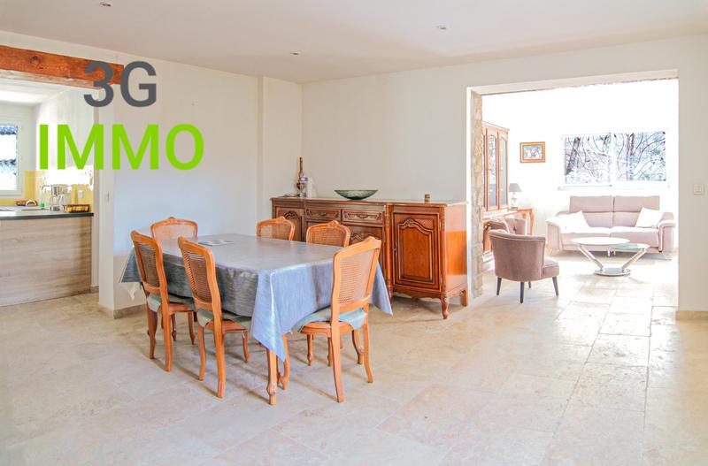 Villa - 178 m² - 9 pièces