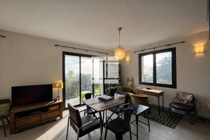 Maison - 85 m² - 3 pièces