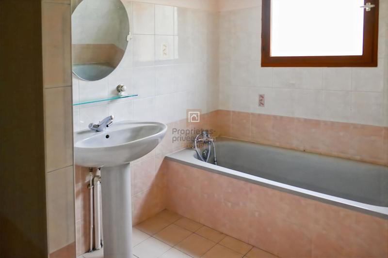 Maison - 143 m² - 5 pièces