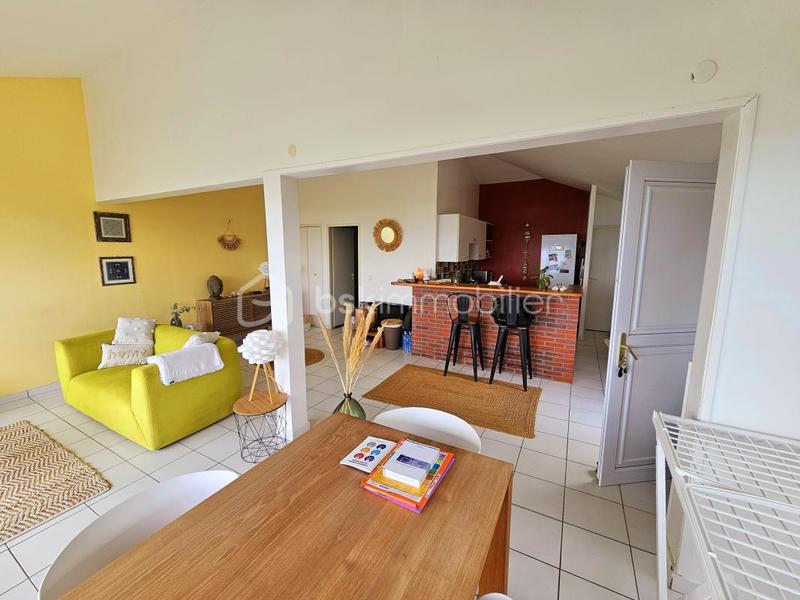 Demeure - 254 m² - 8 pièces