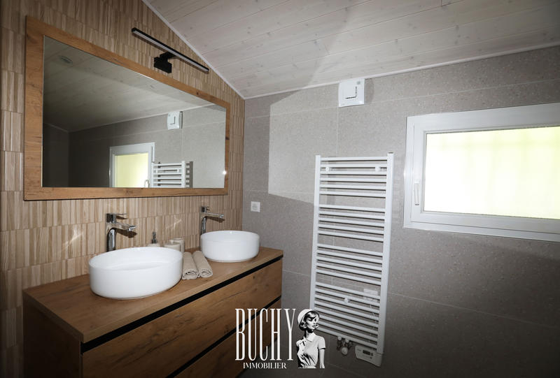 Maison - 188 m² - 7 pièces