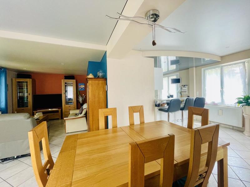 Maison - 160 m² - 6 pièces