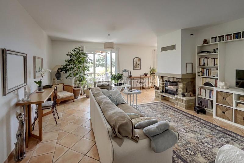 Maison - 96 m² - 4 pièces