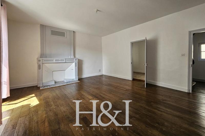 Propriété - 185 m² - 6 pièces