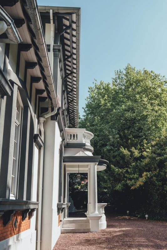 Demeure - 436 m² - 10 pièces