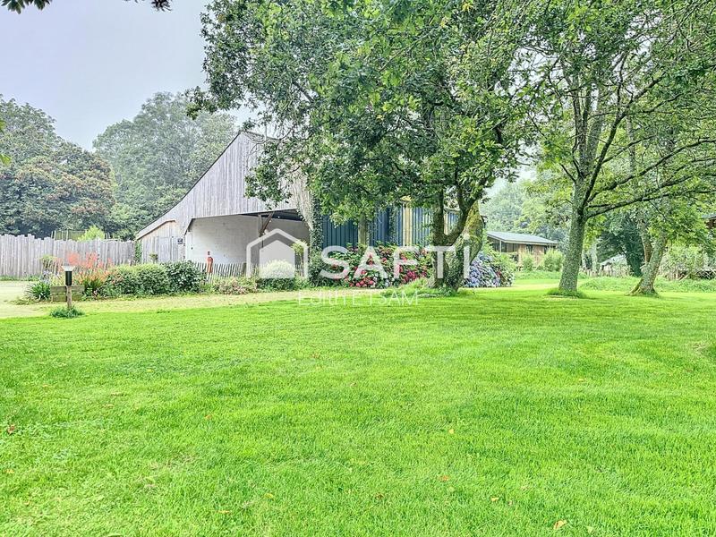 Maison - 605 m² - 7 pièces