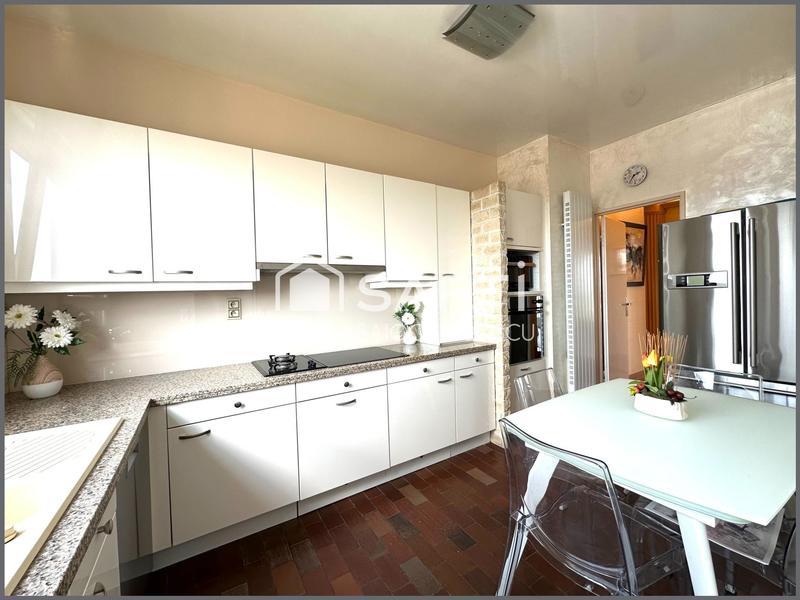 Appartement - 171 m² - 5 pièces