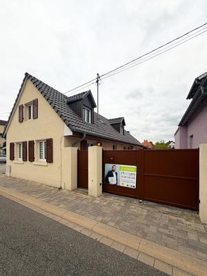 Maison - 98 m² - 5 pièces