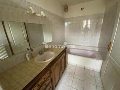 Maison - 140 m² - 4 pièces