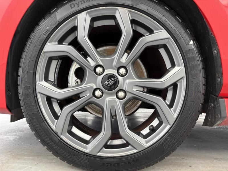 Ford Fiesta 1.0 EcoBoost 155 ch s&amp;S mHEV Bvm6 St-Line