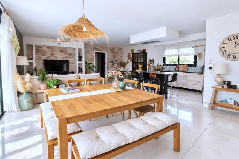 Maison - 132 m² - 4 pièces