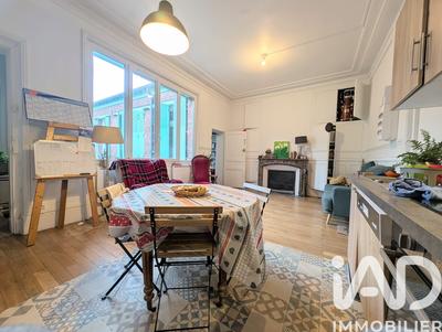 Appartement - 83 m² - 5 pièces