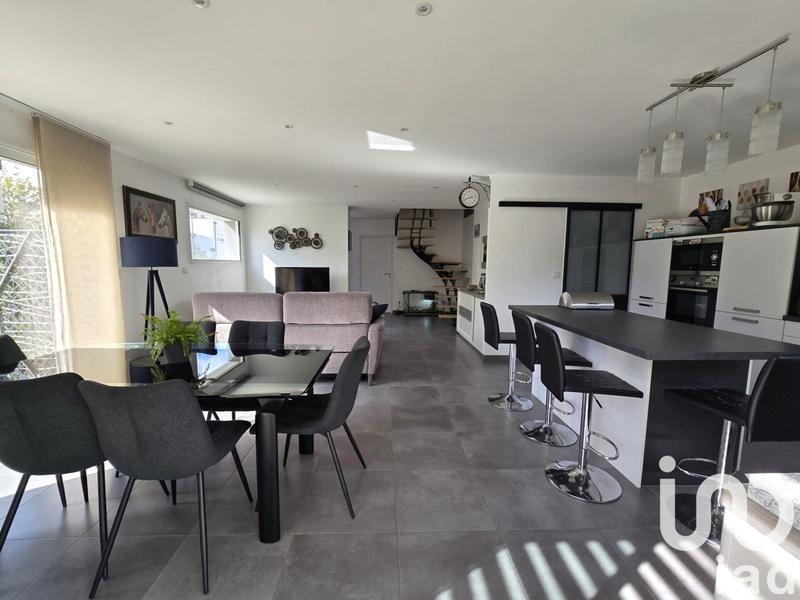 Maison - 128 m² - 6 pièces