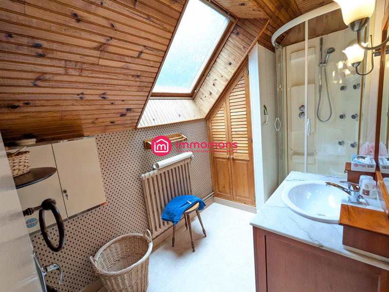 Maison - 171 m² - 7 pièces