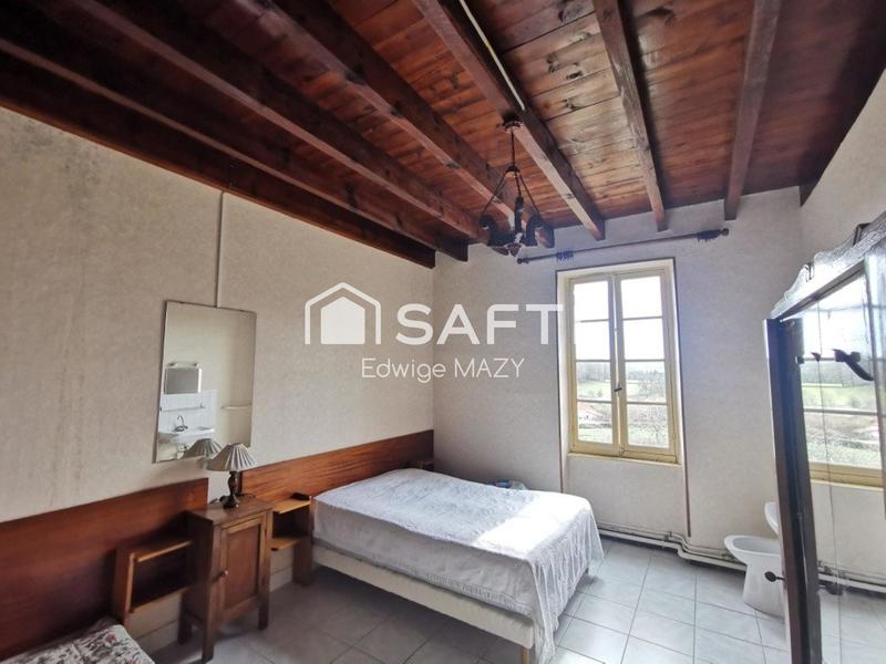 Maison - 265 m² - 10 pièces