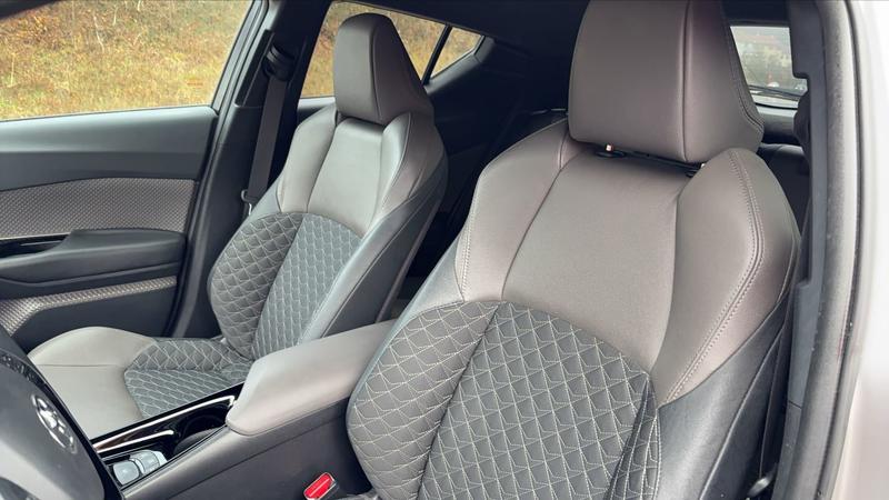 Toyota c-Hr 2.0 Vvt-i 184 Hybrid Cvt Distinctive - Automatique