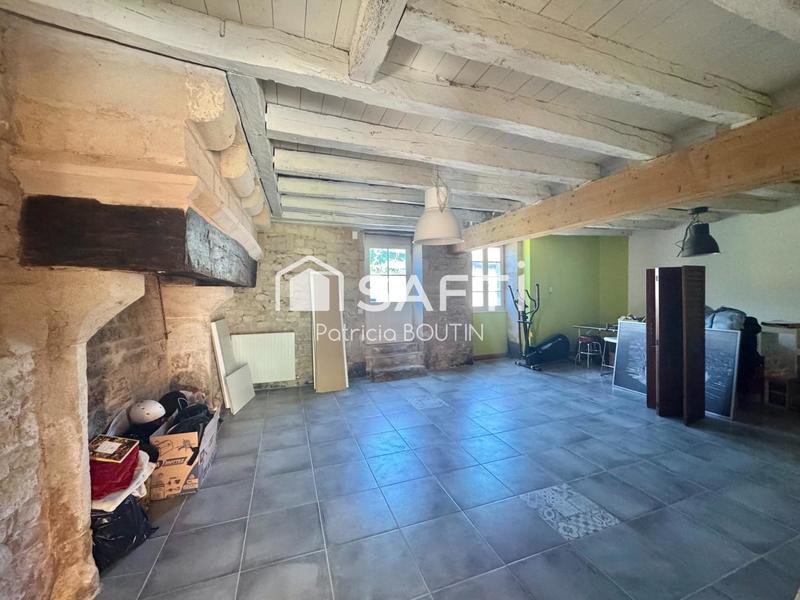 Maison - 256 m² - 6 pièces